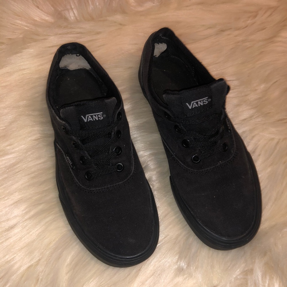Vans size 7.5 all black low profile